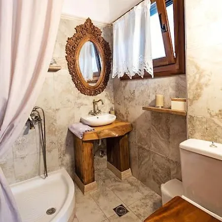 Agnanti Seafront Nea Skioni Villa *