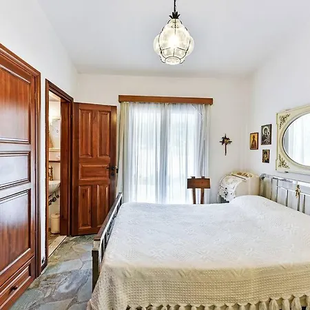 Agnanti Seafront Nea Skioni Villa *