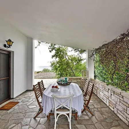 Agnanti Seafront Nea Skioni Villa