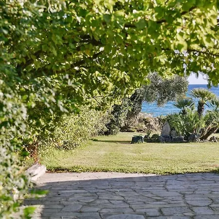 Agnanti Seafront Nea Skioni Villa Mola Kalyva
